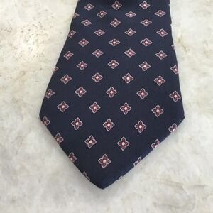 AMERICAN TRADITION SILK TIE